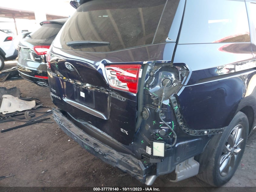 VIN KNDMB5C10L6631670 2020 KIA SEDONA EX