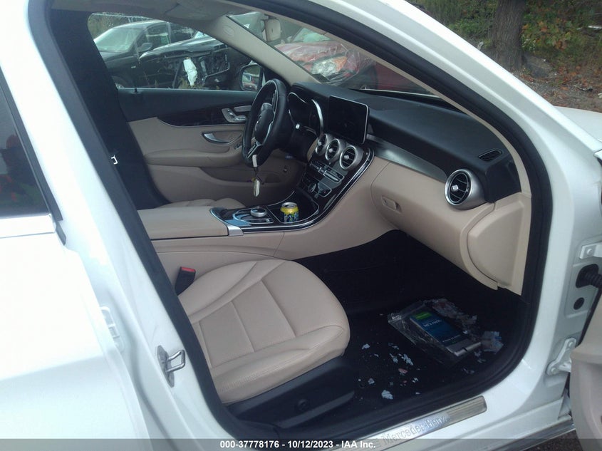 VIN 55SWF8EB1KU290219 2019 MERCEDES-BENZ C-CLASS C 300