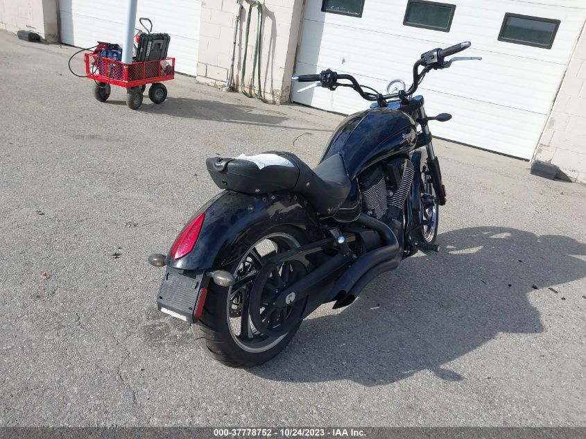 2013 VICTORY MOTORCYCLES VEGAS 8-BALL - 5VPGA36NXD3023310