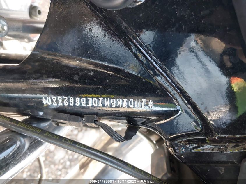 2014 HARLEY-DAVIDSON FLHX STREET GLIDE - 1HD1KBM10EB662880