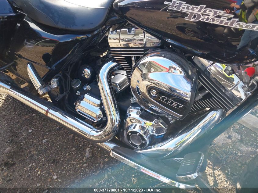 2014 HARLEY-DAVIDSON FLHX STREET GLIDE - 1HD1KBM10EB662880