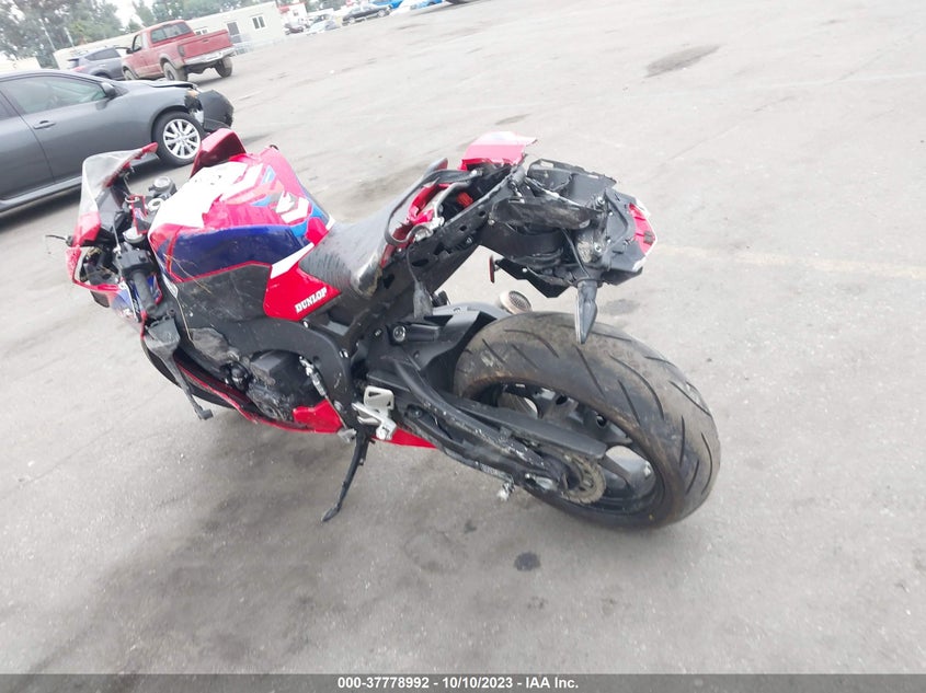 VIN JH2SC7757NK500024 2022 HONDA CBR1000 RA
