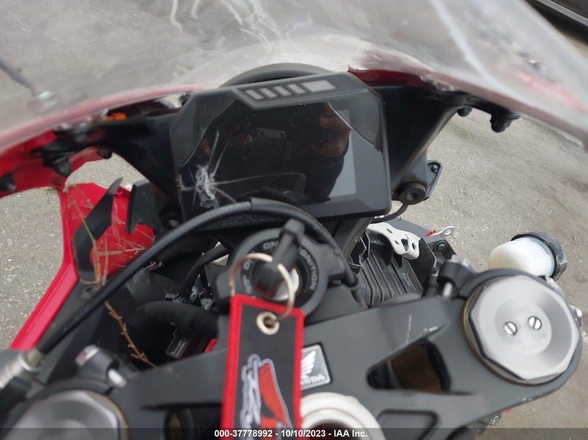 VIN JH2SC7757NK500024 2022 HONDA CBR1000 RA
