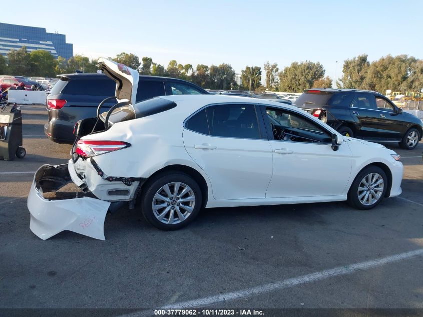 2018 TOYOTA CAMRY LE/SE/XLE/L - JTNB11HK7J3067000