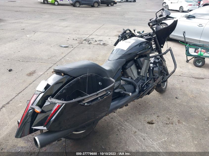 2015 VICTORY MOTORCYCLES CROSS COUNTRY 8-BALL - 5VPDA36N9F3045840