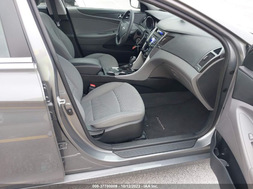 2013 HYUNDAI SONATA GLS - 5NPEB4AC2DH748211