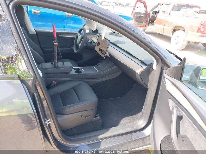 VIN 7SAYGDEE9PA141087 2023 TESLA MODEL Y LONG RANGE