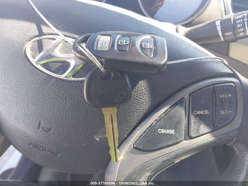 2016 HYUNDAI ELANTRA SE - 5NPDH4AE2GH716469