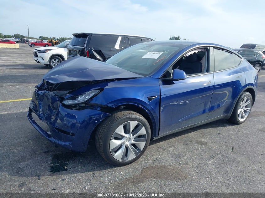 VIN 7SAYGDEE4PA142289 2023 TESLA MODEL Y LONG RANGE
