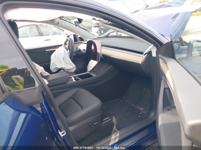 VIN 7SAYGDEE4PA142289 2023 TESLA MODEL Y LONG RANGE