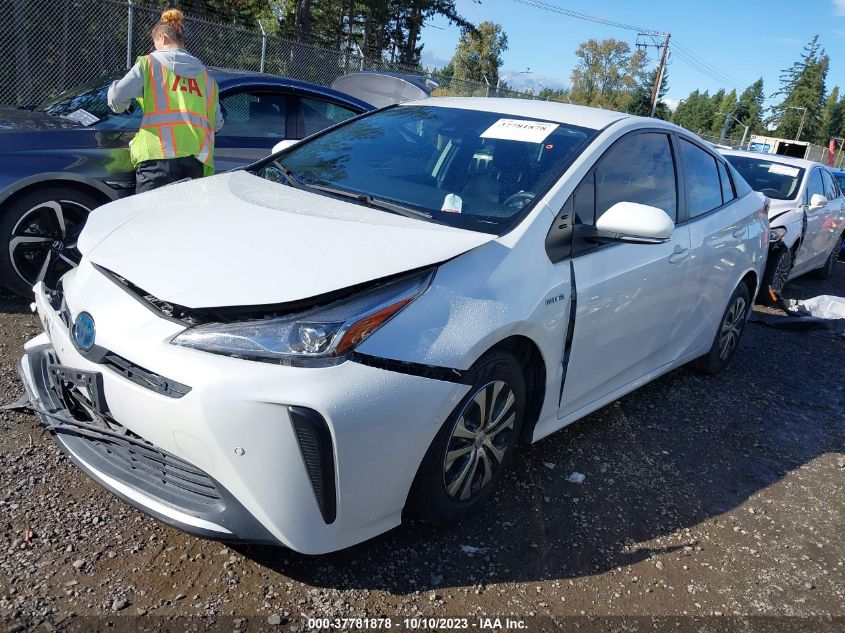 JTDKAMFU0M3129464 Toyota Prius L 2