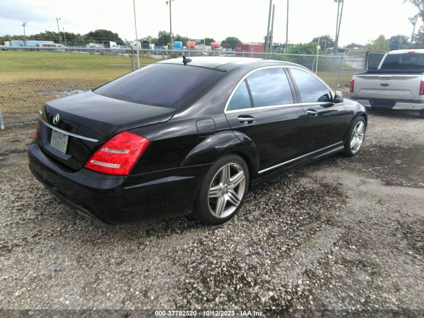 2013 MERCEDES-BENZ S 550 WDDNG7DB3DA516235