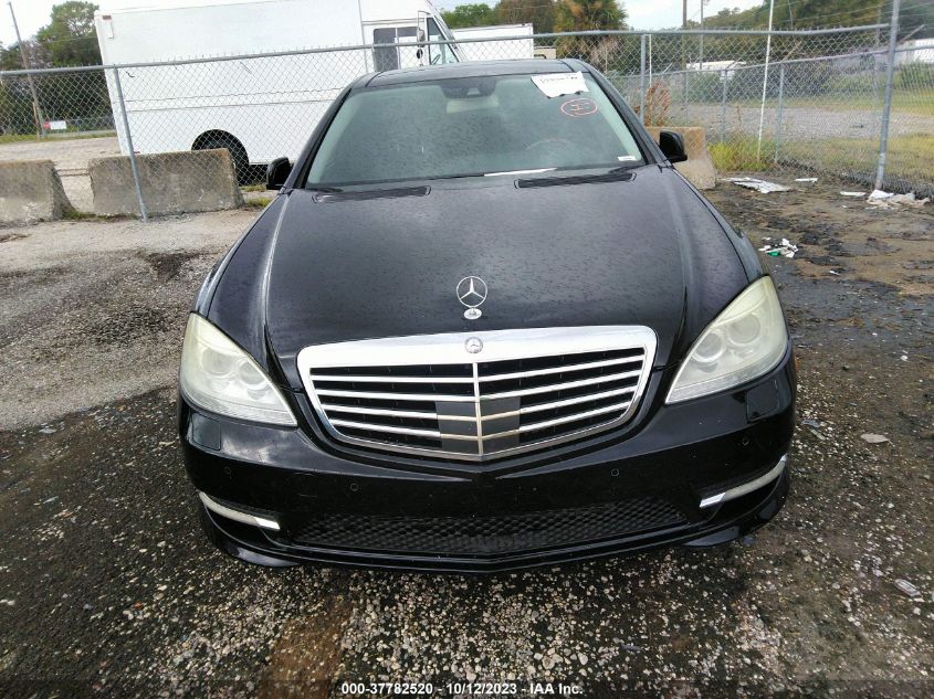2013 MERCEDES-BENZ S 550 WDDNG7DB3DA516235