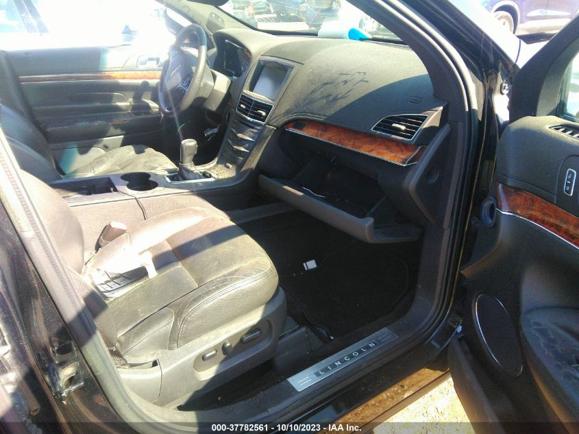 2013 LINCOLN MKT - 2LMHJ5NK4DBL55684