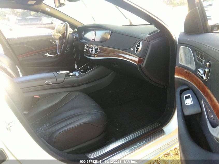 2015 MERCEDES-BENZ S-CLASS S 550 WDDUG8FB0FA138389