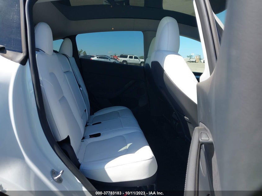 VIN 7SAYGDEE2PA158507 2023 TESLA MODEL Y
