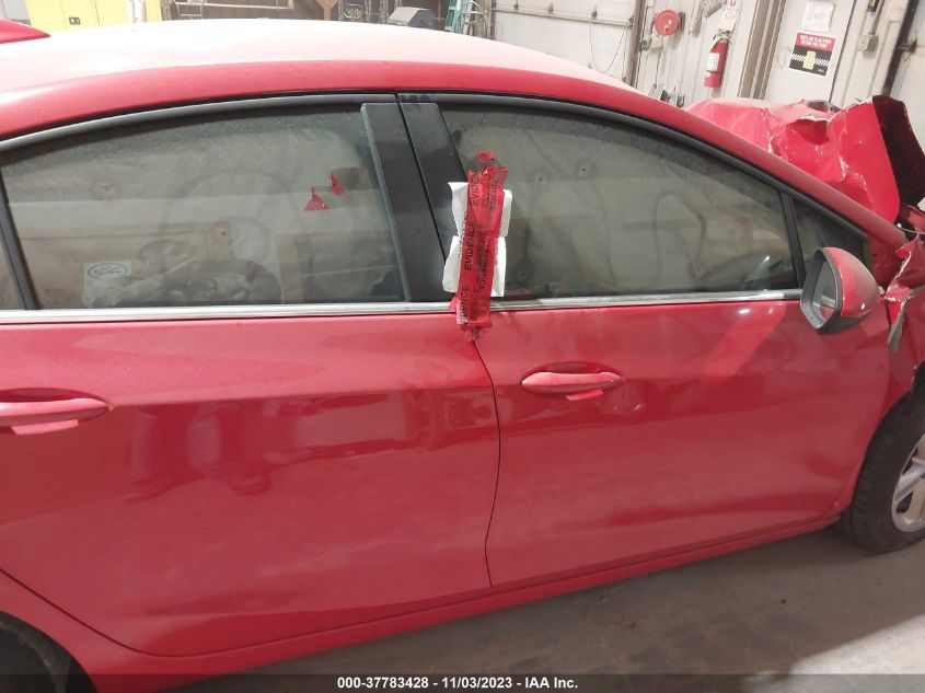 2018 CHEVROLET CRUZE LT - 1G1BE5SM6J7185101