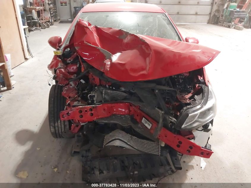 2018 CHEVROLET CRUZE LT - 1G1BE5SM6J7185101