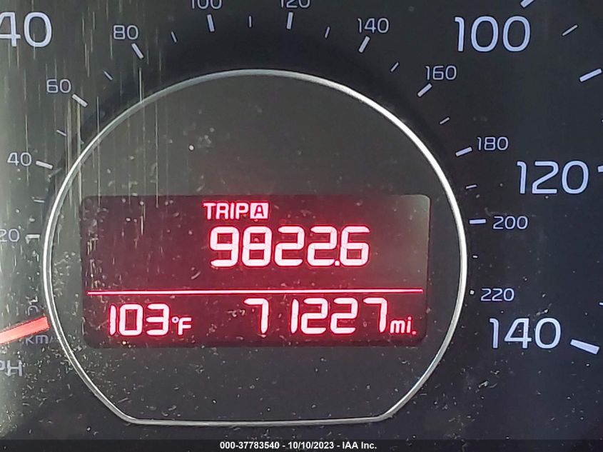 2015 KIA SOUL + - KNDJP3A54F7781925