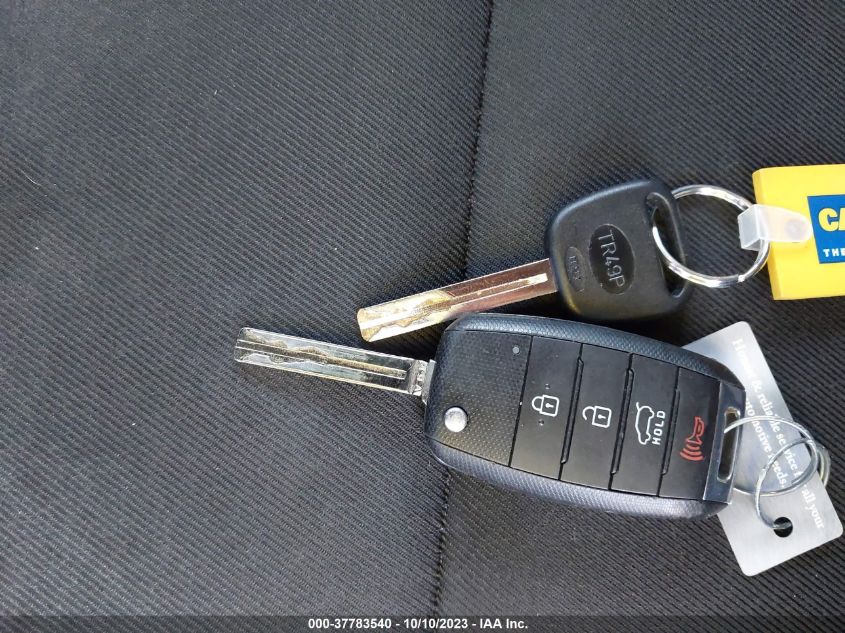2015 KIA SOUL + - KNDJP3A54F7781925
