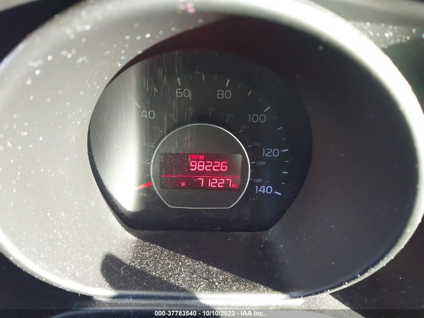2015 KIA SOUL + - KNDJP3A54F7781925