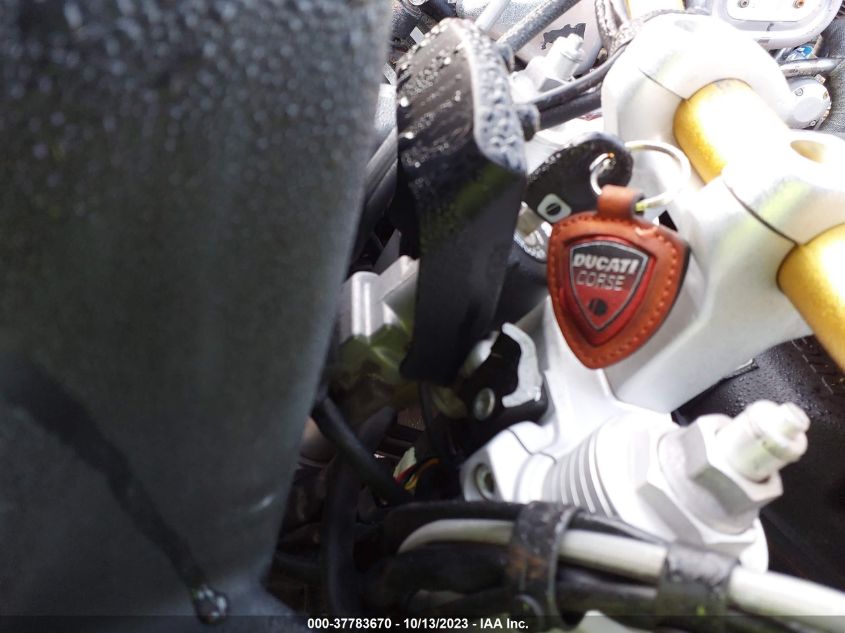 2004 DUCATI MULTISTRADA ZDM1VABPX4B007221