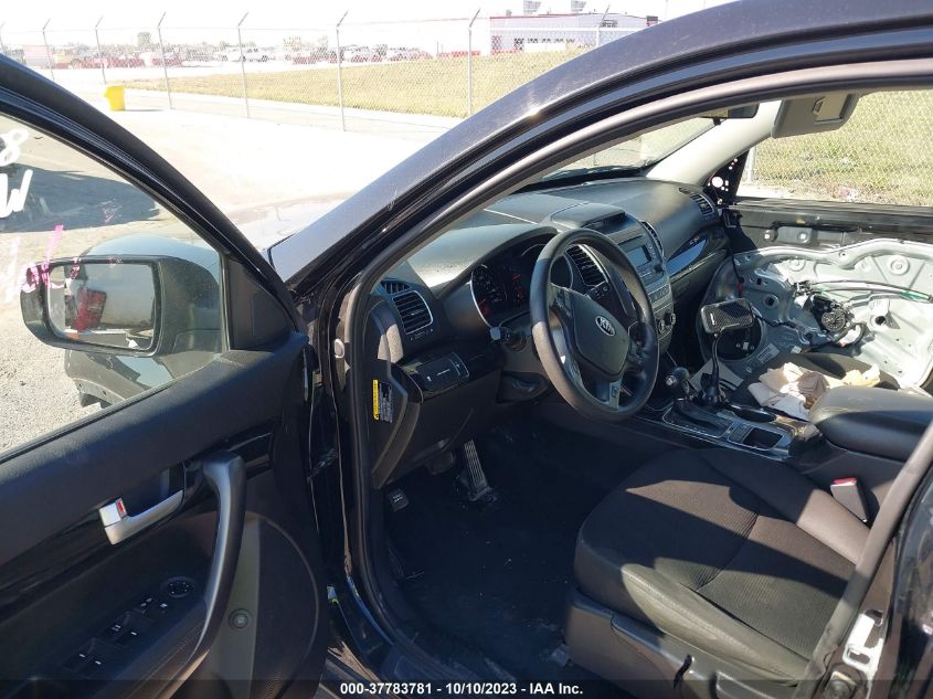2014 KIA SORENTO LX - 5XYKT3A64EG540134