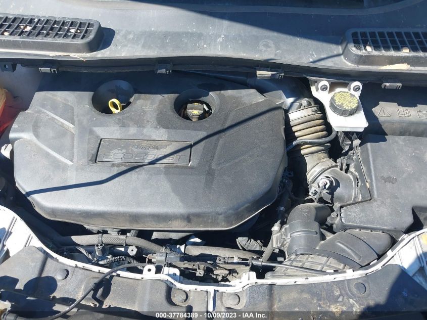 VIN 1FMCU0J92HUE93419 2017 FORD ESCAPE TITANIUM