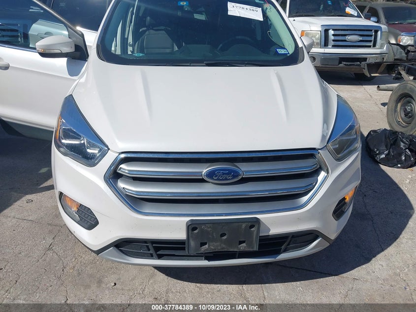 VIN 1FMCU0J92HUE93419 2017 FORD ESCAPE TITANIUM