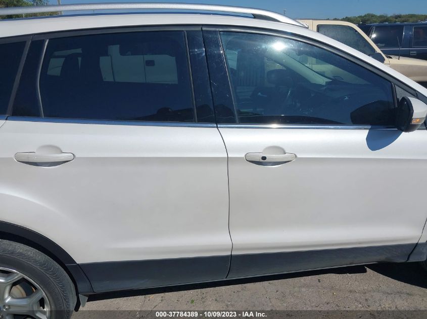 VIN 1FMCU0J92HUE93419 2017 FORD ESCAPE TITANIUM