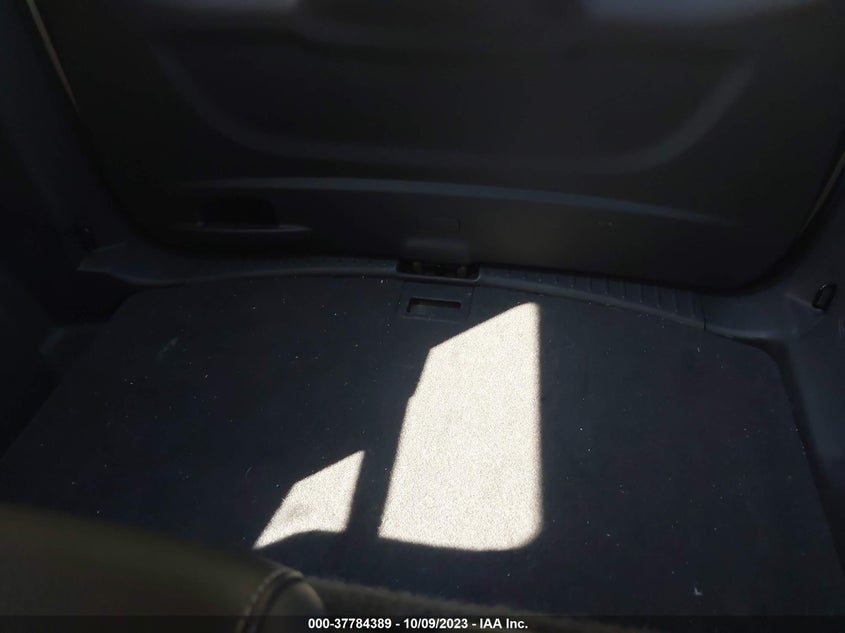 VIN 1FMCU0J92HUE93419 2017 FORD ESCAPE TITANIUM