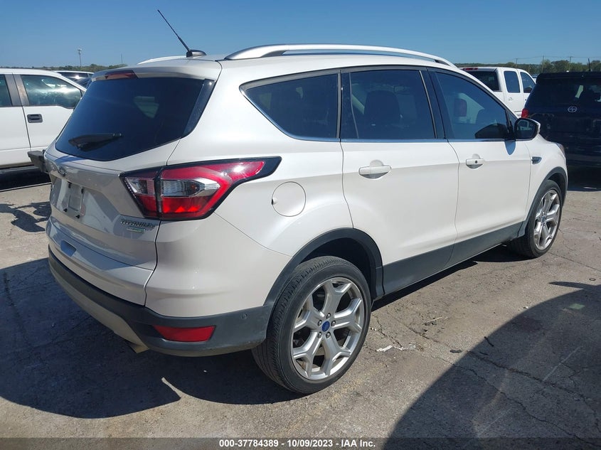 VIN 1FMCU0J92HUE93419 2017 FORD ESCAPE TITANIUM