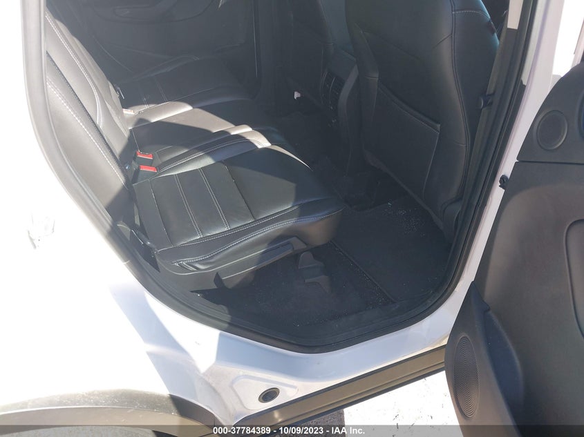 VIN 1FMCU0J92HUE93419 2017 FORD ESCAPE TITANIUM