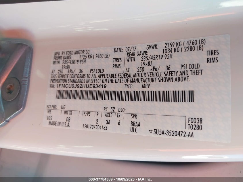 VIN 1FMCU0J92HUE93419 2017 FORD ESCAPE TITANIUM