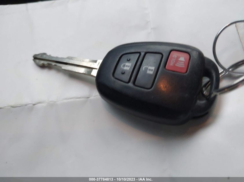 2015 TOYOTA RAV4 LE - JTMBFREV2FJ039644