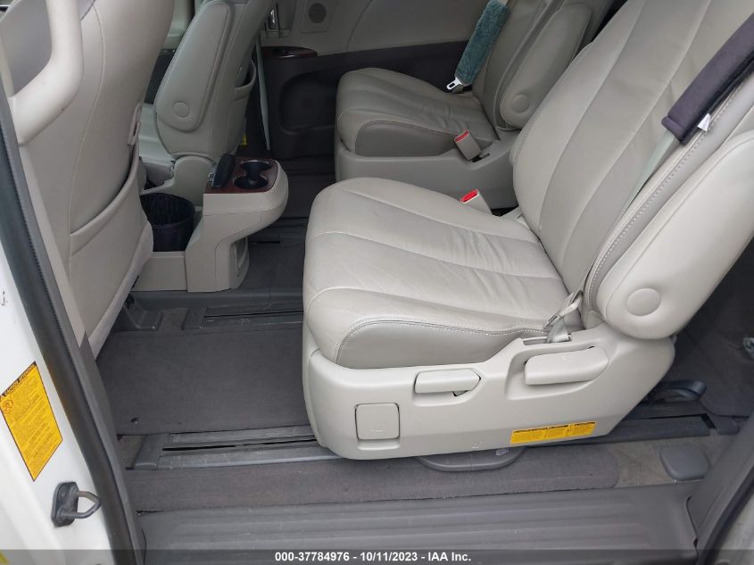 5TDYK3DC1DS388717 2013 TOYOTA SIENNA, photo no. 8