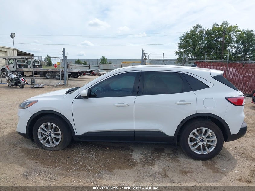 VIN 1FMCU0G67LUB84888 2020 FORD ESCAPE SE