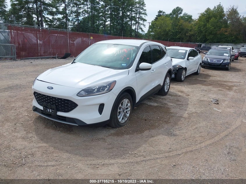 VIN 1FMCU0G67LUB84888 2020 FORD ESCAPE SE