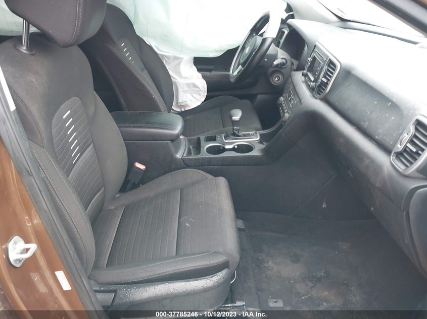 VIN KNDPM3AC8H7069860 2017 KIA SPORTAGE LX