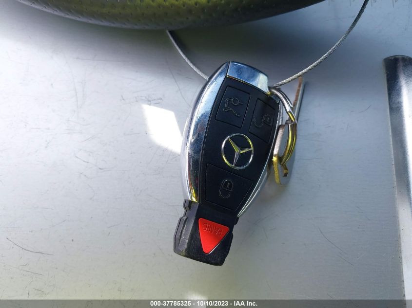 2014 MERCEDES-BENZ C 250 SPORT/LUXURY WDDGF4HB2EA956338
