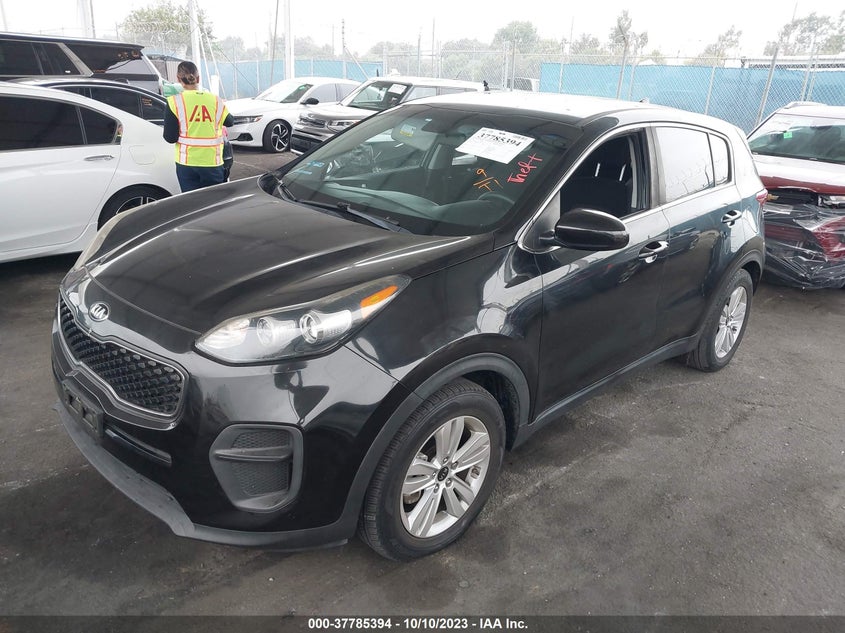 VIN KNDPM3AC0J7423148 2018 KIA SPORTAGE LX