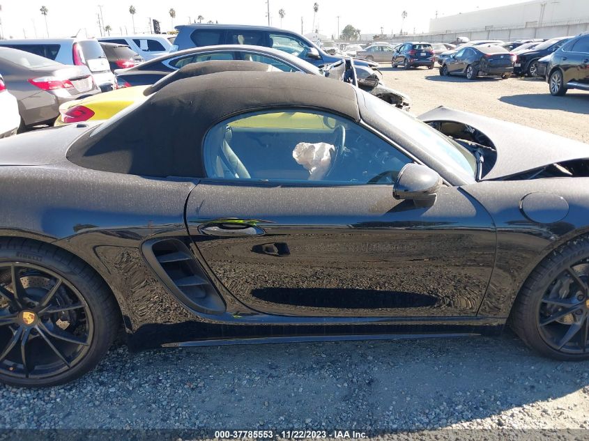 WP0CA2A81KS210513 Porsche Boxster  718 14