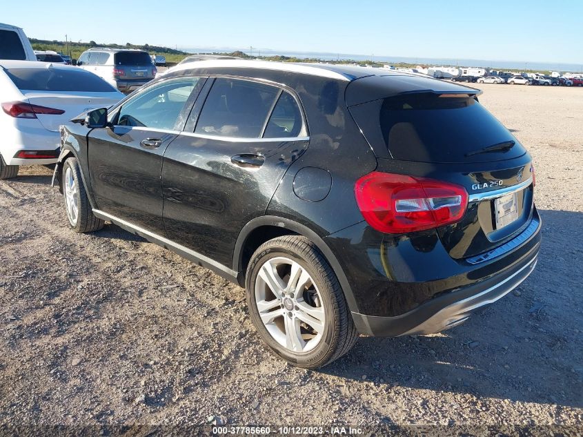 2017 MERCEDES-BENZ GLA 250 WDCTG4GB6HJ295368