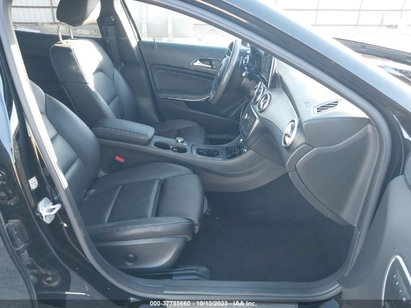 2017 MERCEDES-BENZ GLA 250 WDCTG4GB6HJ295368