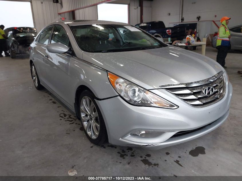 2013 HYUNDAI SONATA SE - 5NPEC4AC5DH773259