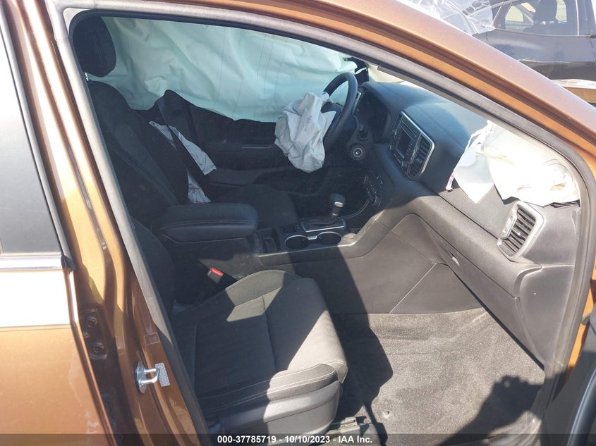 VIN KNDPM3AC1H7241288 2017 KIA SPORTAGE LX