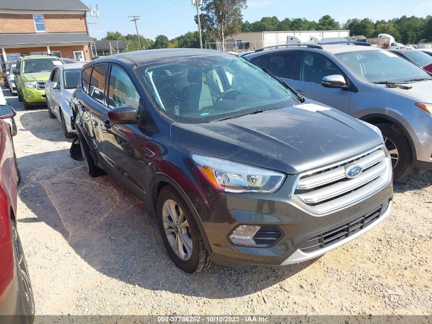 2017 FORD ESCAPE SE - 1FMCU9GD0HUE00820