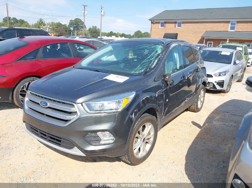 2017 FORD ESCAPE SE - 1FMCU9GD0HUE00820