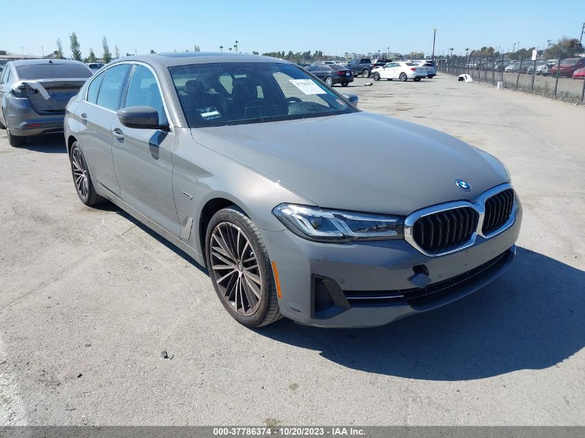 Lot #2539242855 2022 BMW 530E salvage car