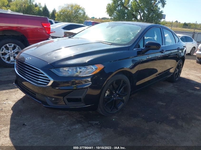 3FA6P0HDXKR133063 2019 FORD FUSION, photo no. 2